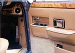 411 interior door detail with electric wing mirrors