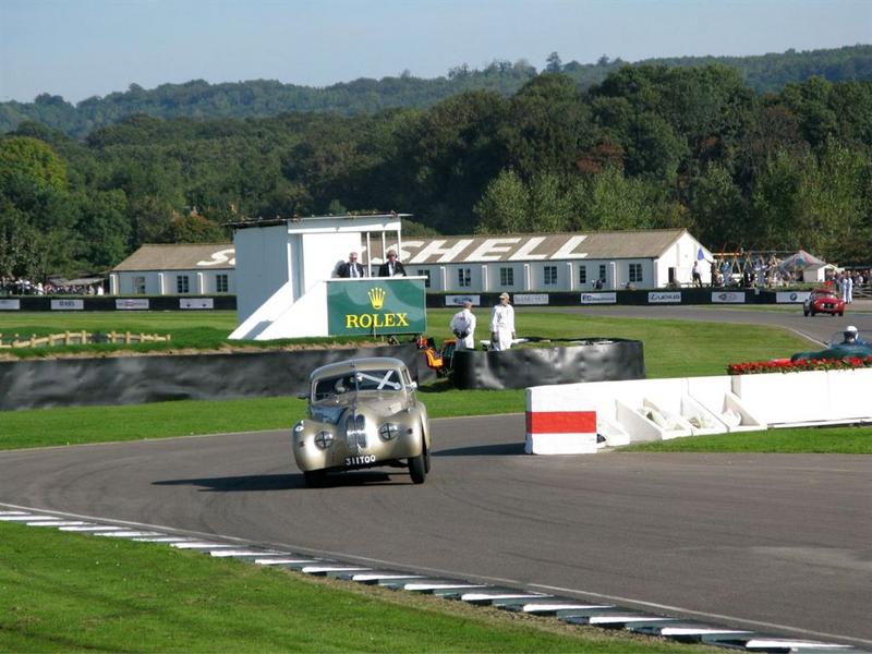 400 117 Goodwood 08 chicane tip toe