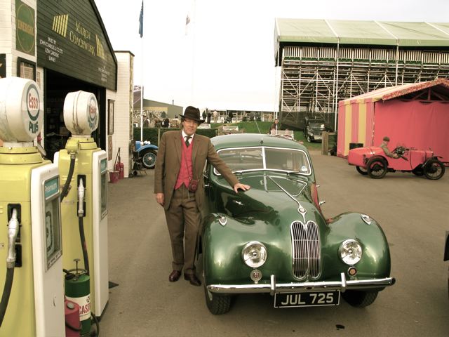 400 447 Goodwood 08 with Lord March